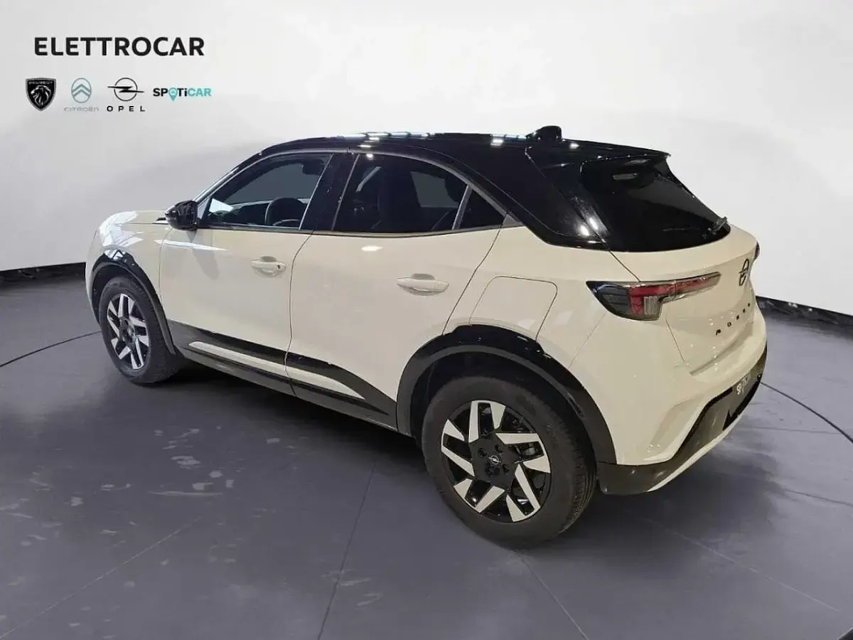 Usata Opel Mokka 131 CV (96 kW) 2025 Bianco SUV