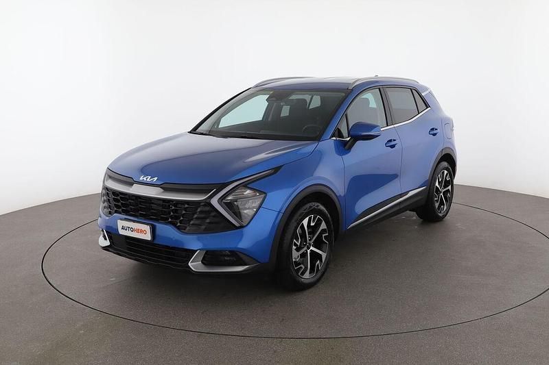 Blu Nuova 2025 Kia Sportage Style SUV | 33.699 € (Buon prezzo) - Immagine 1/4
