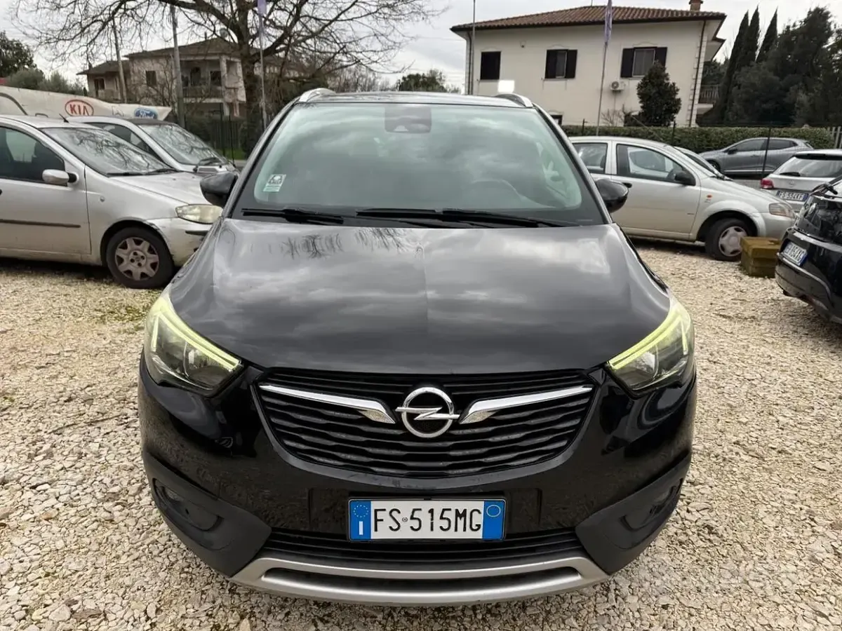 Usata Opel Crossland X Limited 102 CV (75 kW) 2018 Nero SUV