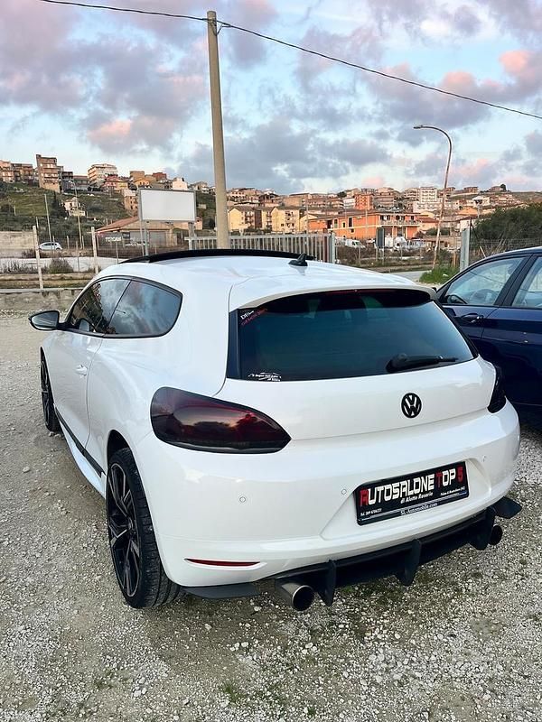 Usata VW Scirocco 200 CV (147 kW) 2008 Bianco Coupé