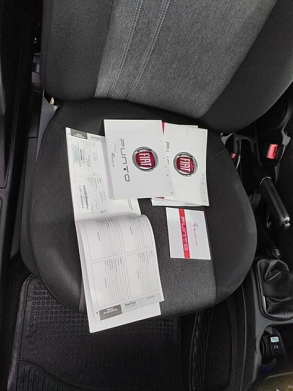 Usata Fiat Punto Evo Dynamic 74 CV (54 kW) 2014 Bianco Utilitaria