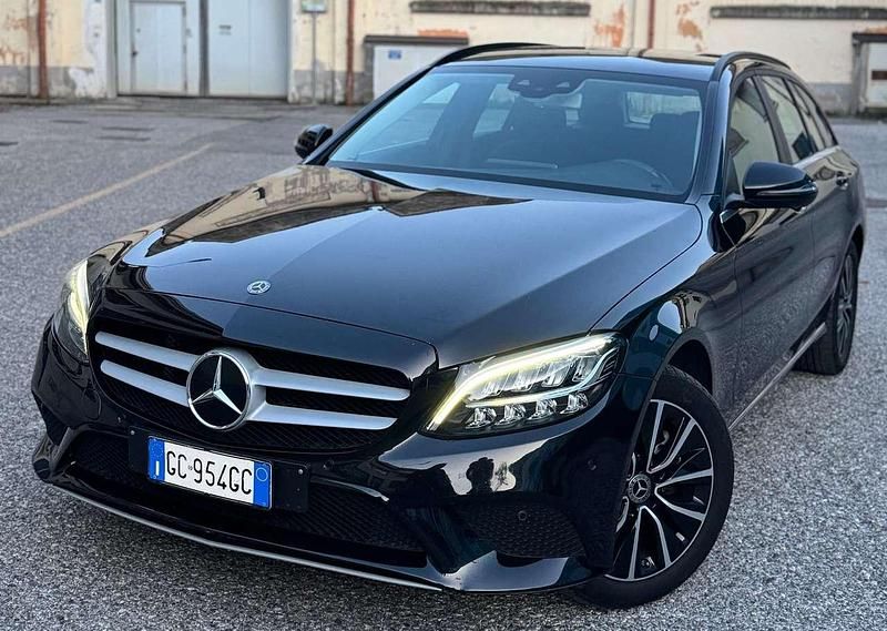 Usata Mercedes C220 Business 194 CV (142 kW) 2020 Nero Station wagon