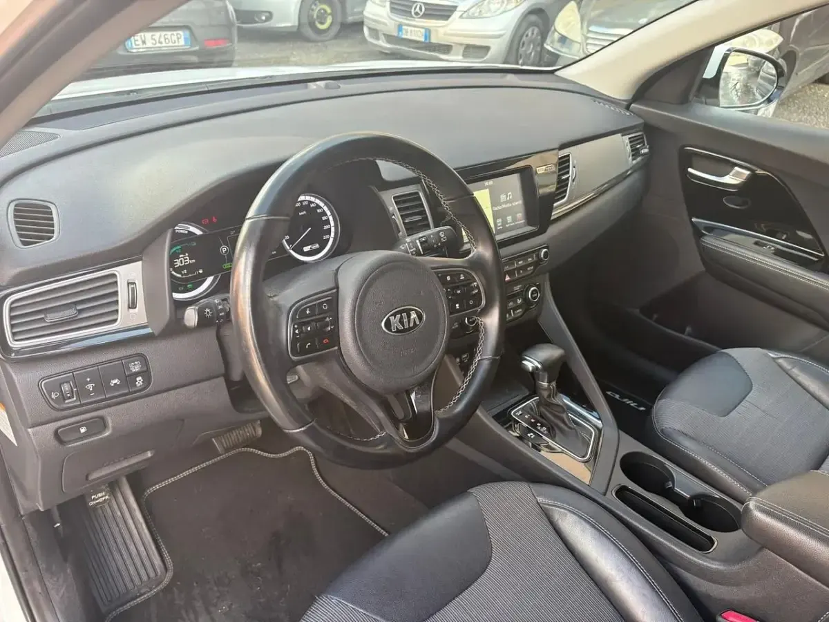 Usata Kia Niro 104 CV (76 kW) 2019 Bianco SUV