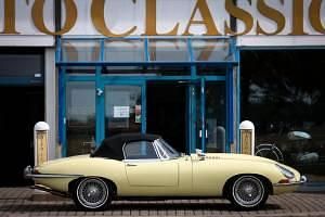 Usata Jaguar E-Type 269 CV (197 kW) 1967 Giallo Cabrio