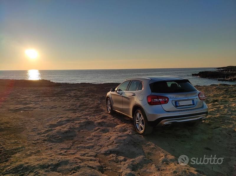 Grigio Usata 2014 Mercedes 220 SUV | 14.999 € (Super prezzo) - Immagine 1/4