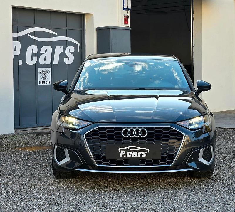 Usata Audi A3 Advanced 116 CV (85 kW) 2021 Grigio Berlina