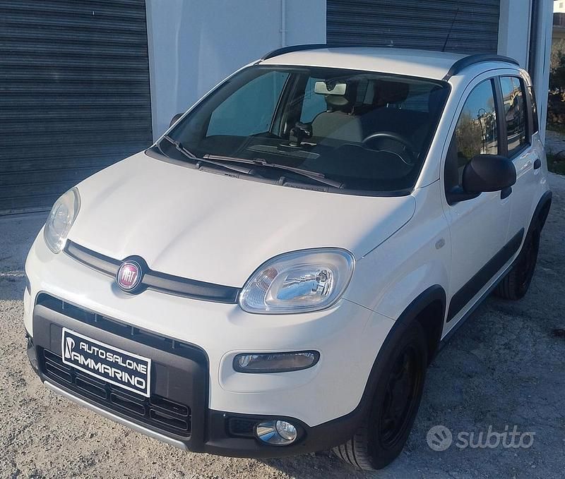 Usata Fiat Panda 4x4 Easy 95 CV (69 kW) 2018 Bianco Utilitaria