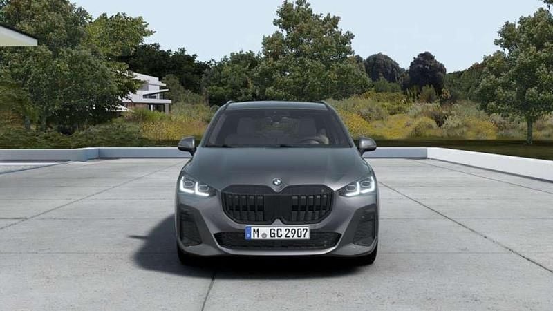 Nuova BMW 218 Active Tourer M Sport 136 CV (100 kW) 2026 Skyscraper grey metallic Monovolume