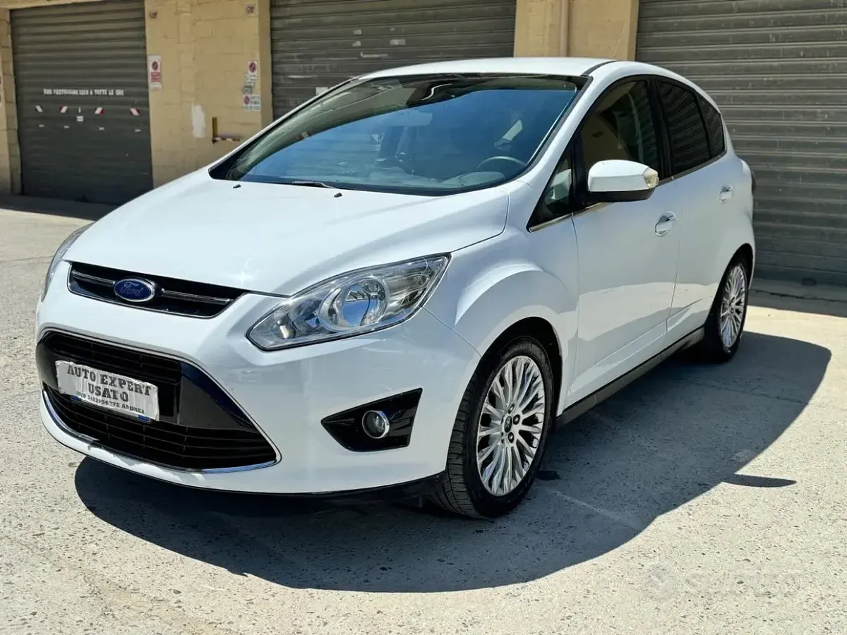 Usata Ford C-MAX Titanium 116 CV (85 kW) 2015 Bianco Monovolume