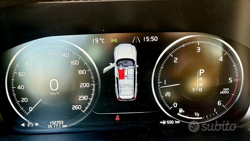 Usata Volvo V60 150 CV (110 kW) 2020 Nero Station wagon