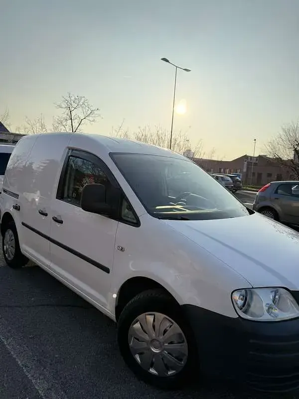 Usata VW Caddy 109 CV (80 kW) 2010 Monovolume