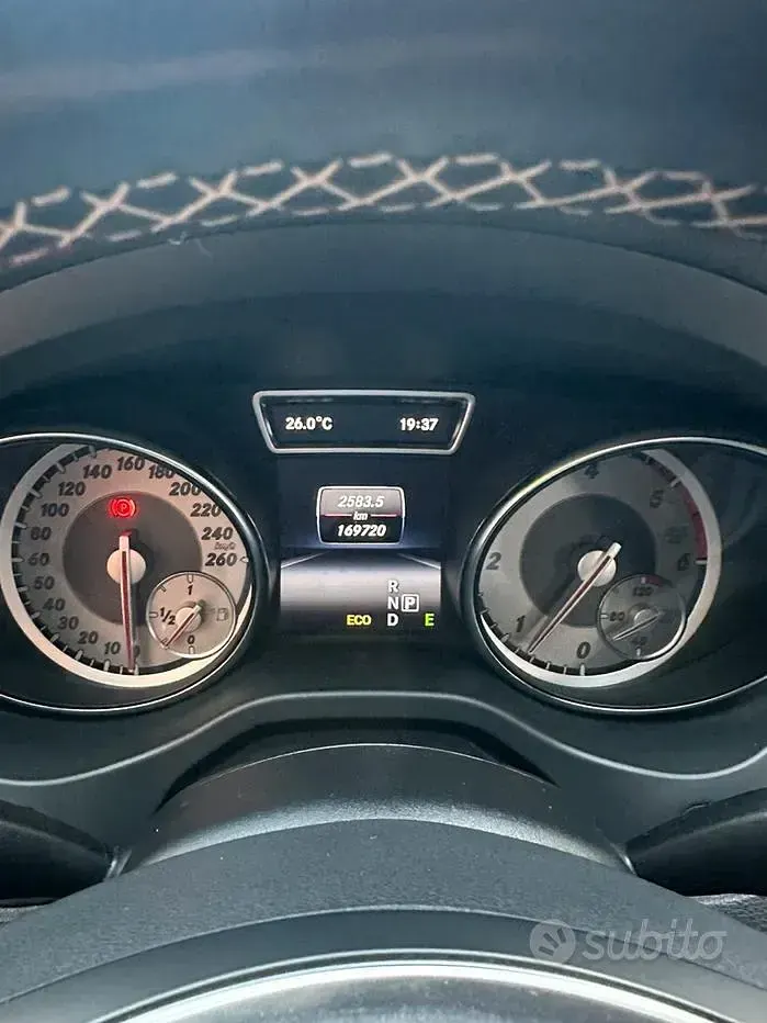 Usata Mercedes GLA200 2014 Nero SUV