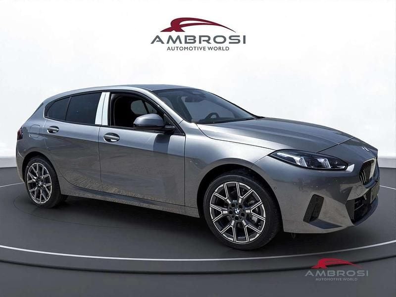 Usata BMW 118 Comfort Edition 150 CV (110 kW) 2025 Skyscraper grey metallic Utilitaria