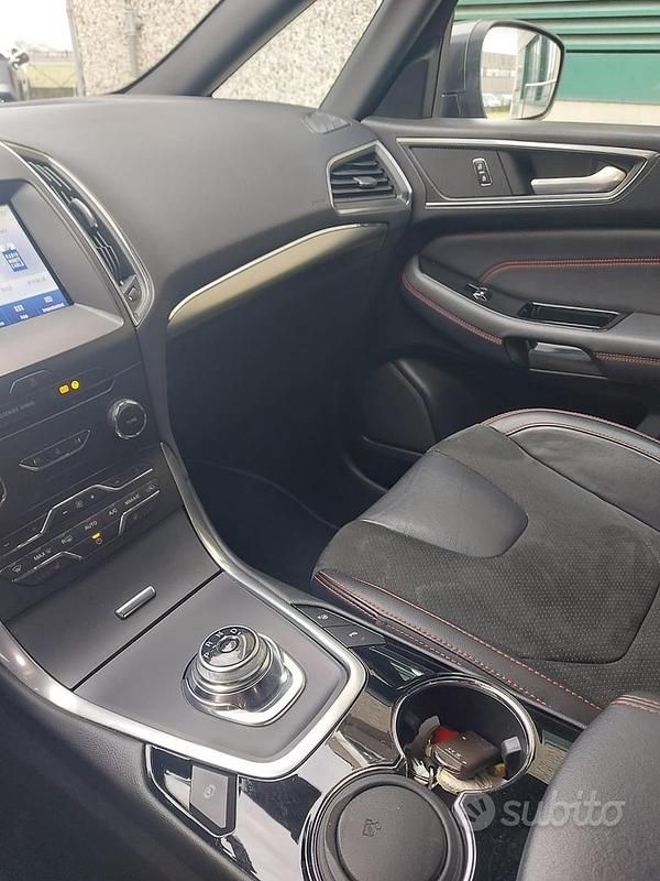 Usata Ford S-MAX ST-Line 2023 Grigio Monovolume