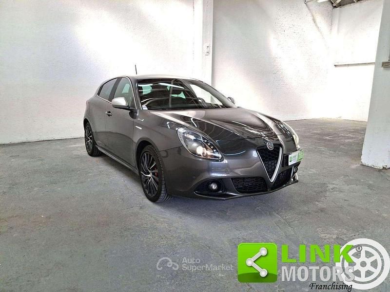 Grigio Usata 2016 Alfa Romeo Giulietta Quadrifoglio Verde Due volumi | 10.000 € (Ottimo prezzo) - Immagine 1/4