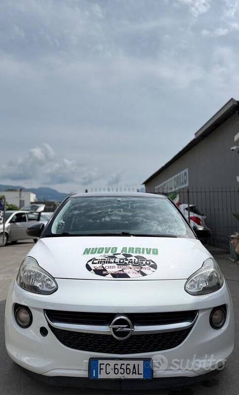 Bianco Usata 2016 Opel Adam Due volumi | 5000 € (Super prezzo) - Immagine 1/4