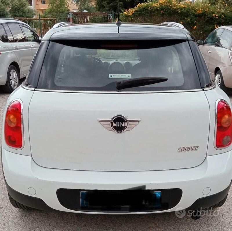 Usata Mini Countryman 122 CV (89 kW) 2011 Bianco SUV