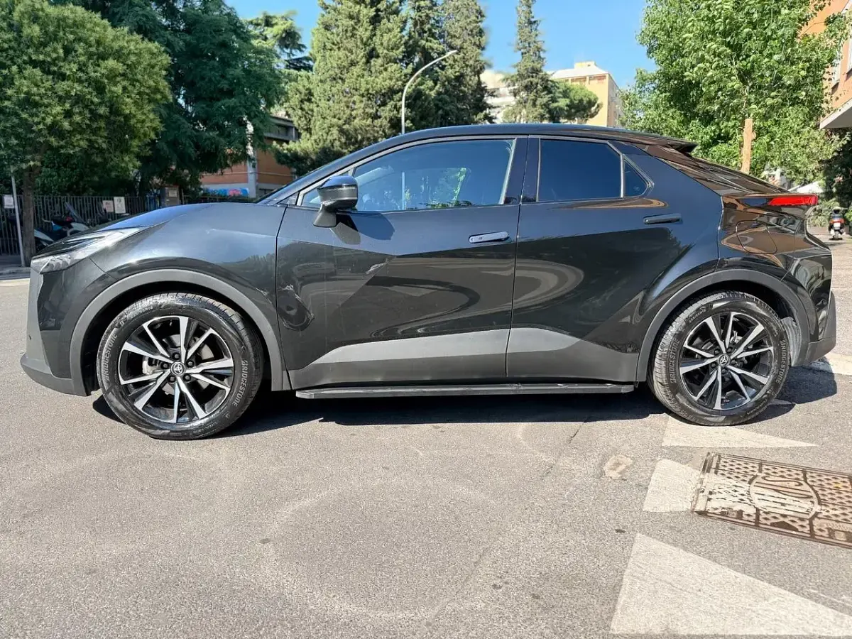 Usata Toyota C-HR Trend 97 CV (71 kW) 2024 Nero SUV