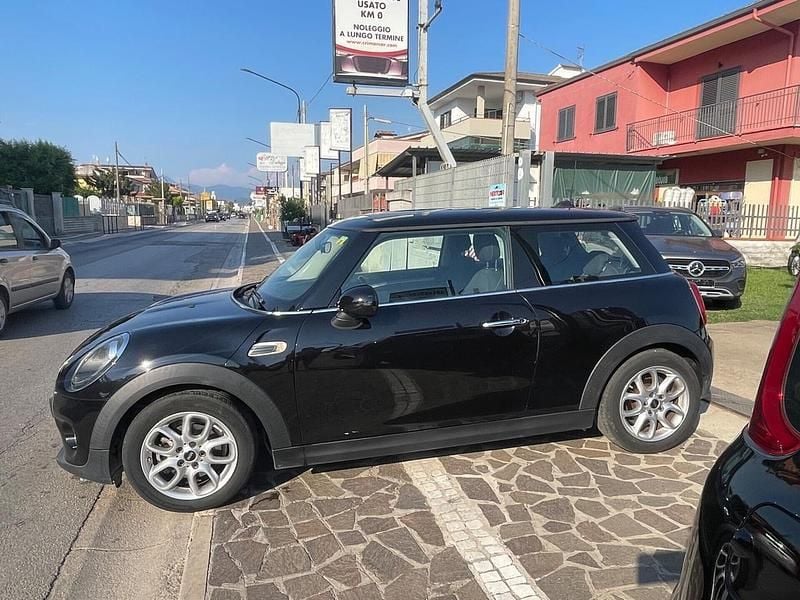 Usata Mini One D 116 CV (85 kW) 2019 Nero Utilitaria