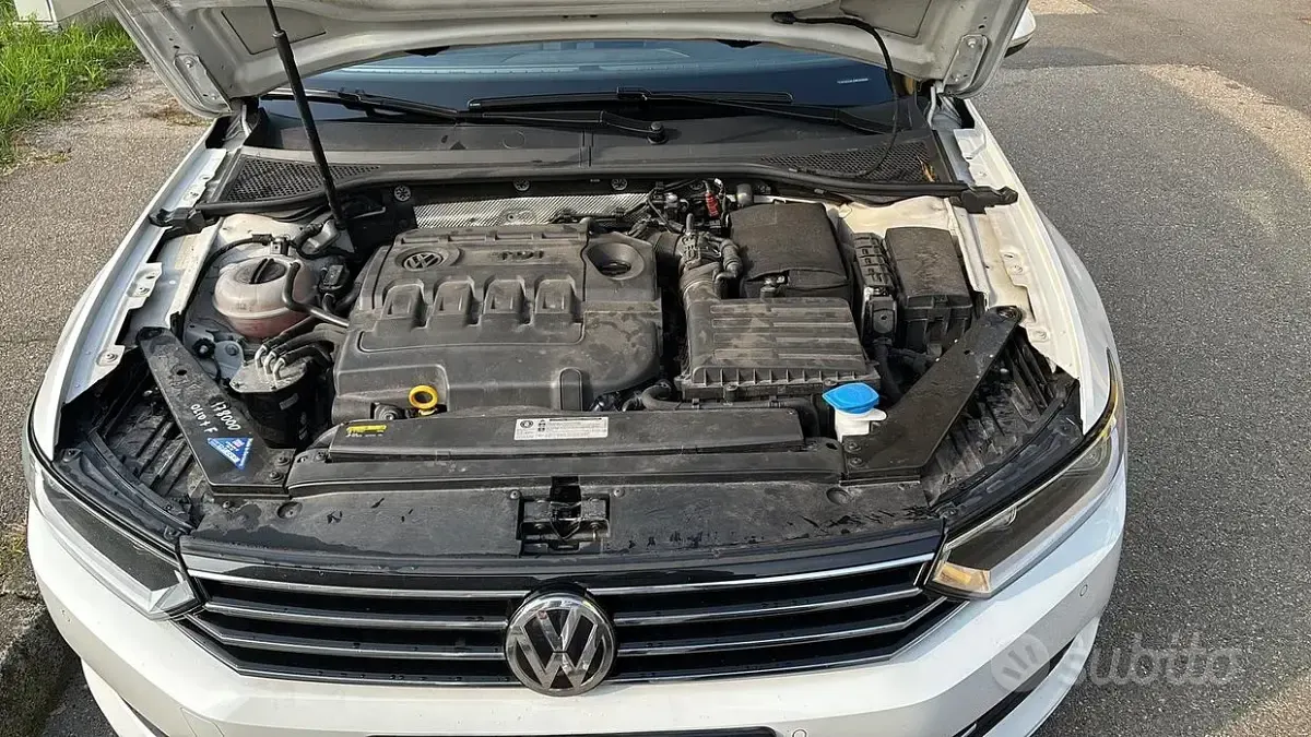 Usata VW Passat 120 CV (88 kW) 2017 Bianco Station wagon