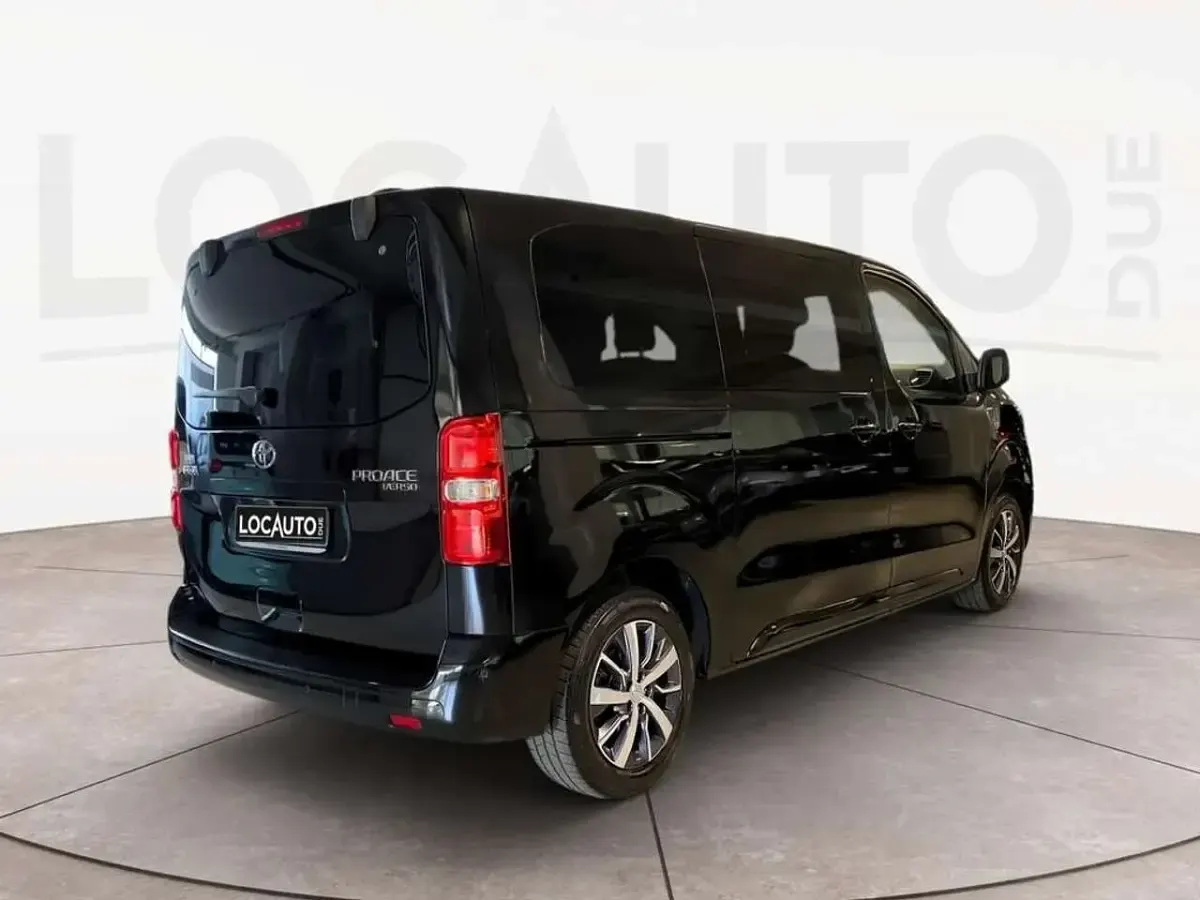 Usata Toyota Proace Verso Luxury 177 CV (130 kW) 2020 Nero Station wagon