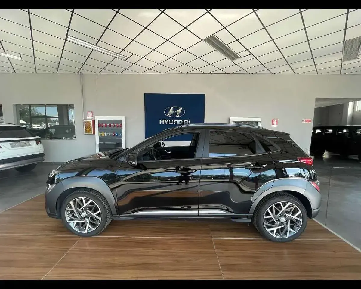 Usata Hyundai Kona 105 CV (77 kW) 2022 Nero SUV