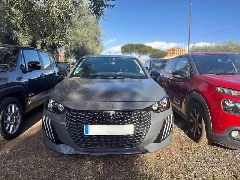 Usata Peugeot 208 Allure 100 CV (73 kW) 2024 Grigio Utilitaria