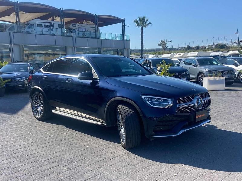 Usata Mercedes GLC220 Premium 194 CV (142 kW) 2023 Blu/azzurro Coupé