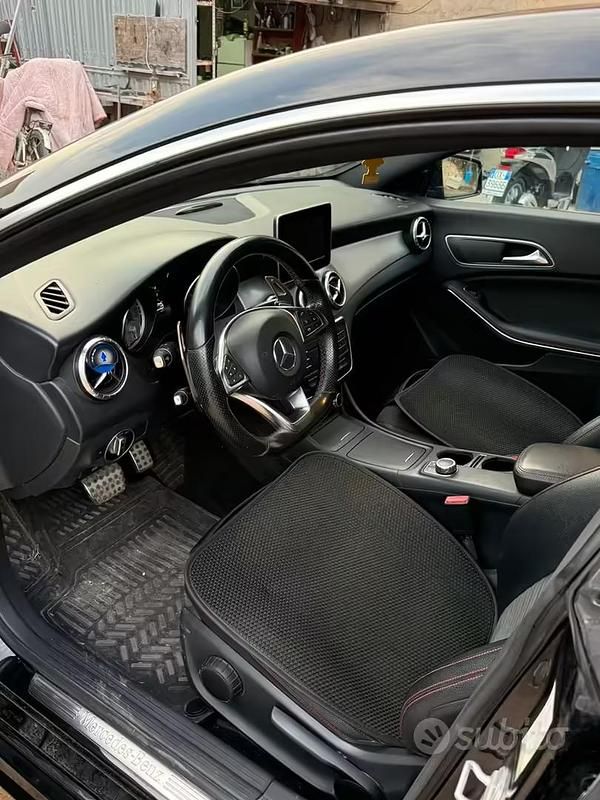 Usata Mercedes CLA220 177 CV (130 kW) 2015 Nero Berlina