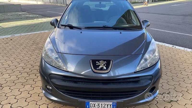 Usata Peugeot 207 70 CV (51 kW) 2009 Grigio Berlina