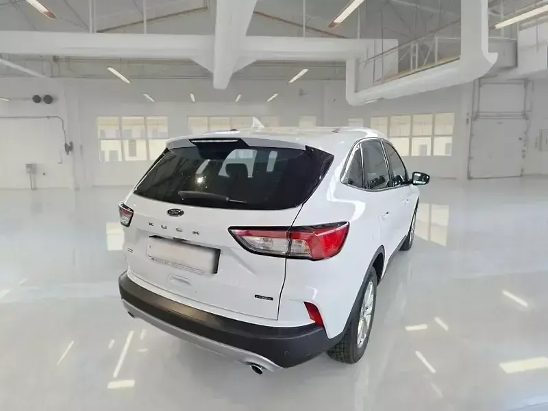 Occasion Ford Kuga Business Edition 152 PK (111 kW) 2022 Wit SUV