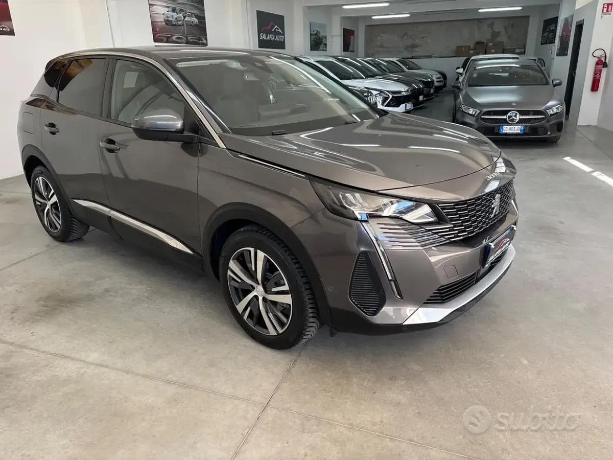 Usata Peugeot 3008 Allure 131 CV (96 kW) 2021 Grigio SUV