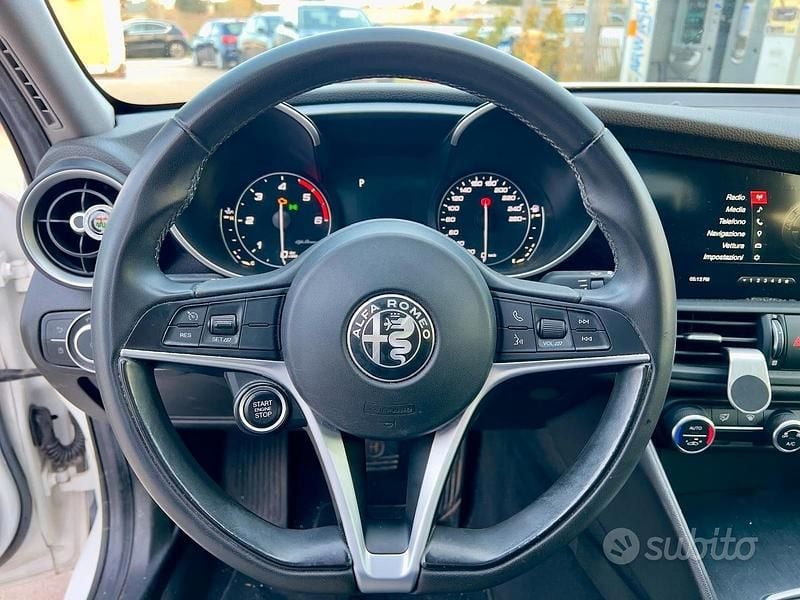 Usata Alfa Romeo Giulia Super 136 CV (100 kW) 2019 Berlina