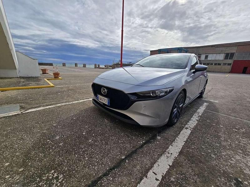 Usata Mazda 3 116 CV (85 kW) 2019 Blu/azzurro Berlina