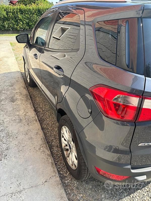 Usata Ford Ecosport 90 CV (66 kW) 2018 Grigio SUV