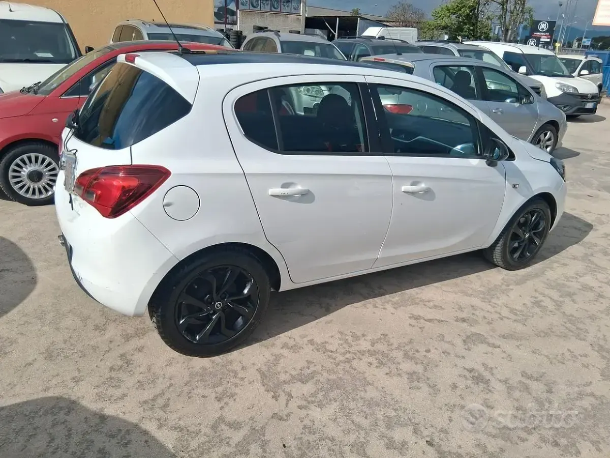 Usata Opel Corsa 90 CV (66 kW) 2016 Utilitaria