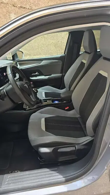 Usata Opel Mokka Elegance 101 CV (74 kW) 2023 Grigio SUV