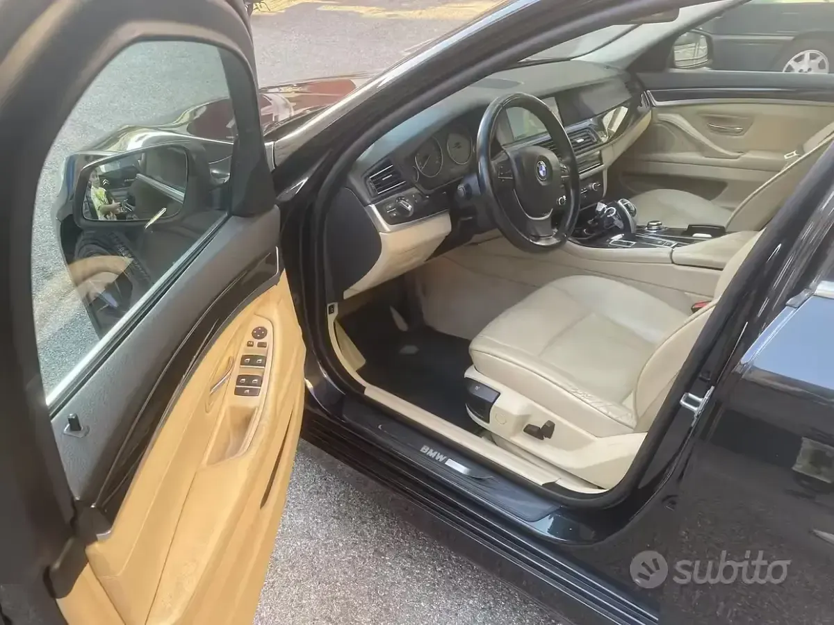 Usata BMW 530 Efficient Dynamics 258 CV (189 kW) 2011 Nero Station wagon
