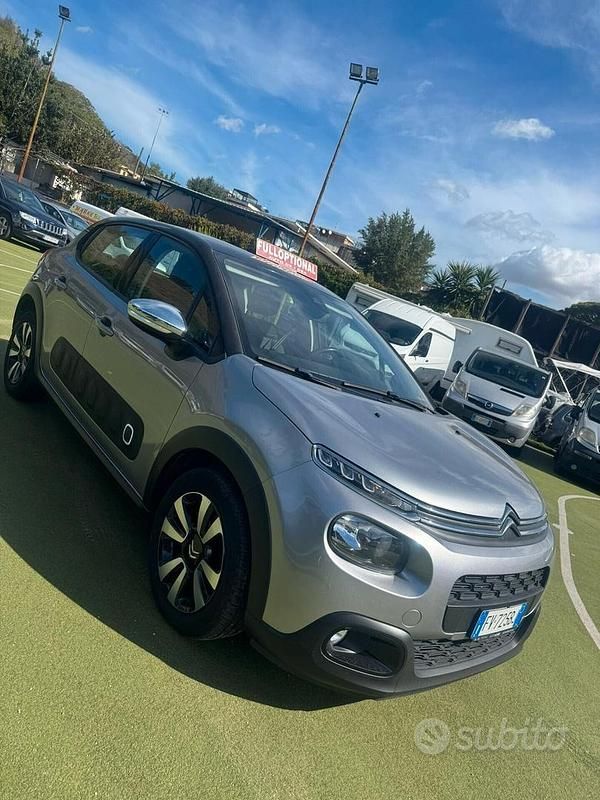 Usata Citroën C3 Shine 101 CV (74 kW) 2019 Grigio Utilitaria