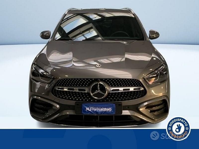 Nuova Mercedes GLA180 AMG line 2025 Grigio SUV