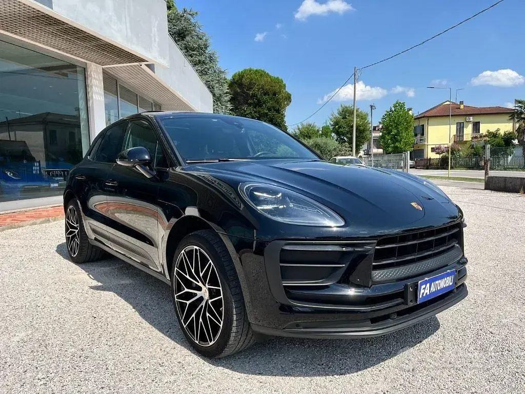 Usata Porsche Macan 265 CV (194 kW) 2023 Nero SUV