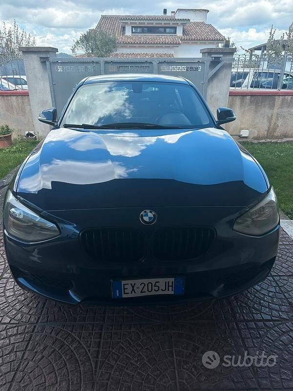 Usata BMW 116 Sport Line 116 CV (85 kW) 2012 Blu Utilitaria