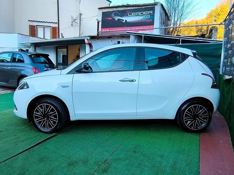 Usata Lancia Ypsilon S 69 CV (50 kW) 2023 Bianco Utilitaria