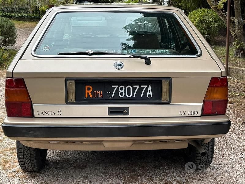 Usata Lancia Delta 78 CV (57 kW) 1982 Utilitaria