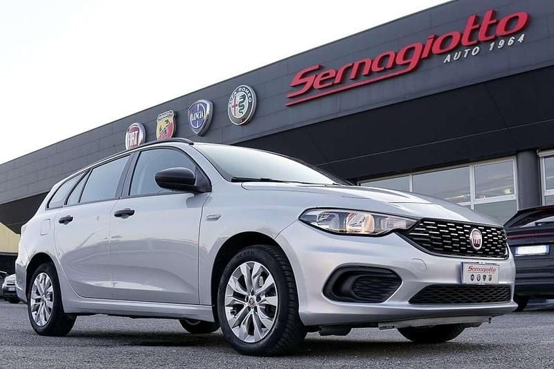 Usata Fiat Tipo Easy 95 CV (69 kW) 2017 Grigio minimal Station wagon
