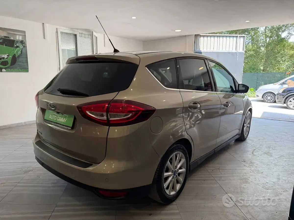 Usata Ford C-MAX 120 CV (88 kW) 2017 Beige Monovolume