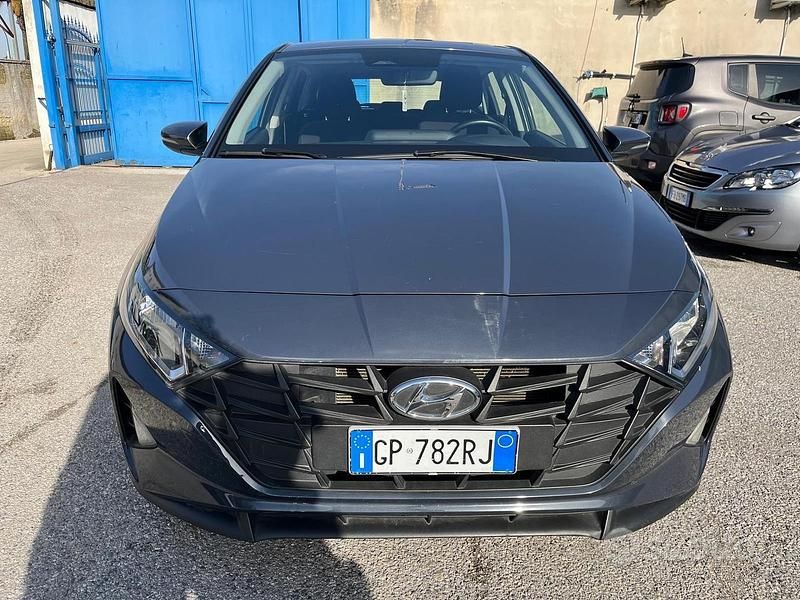 Usata Hyundai i20 2023 Grigio Berlina
