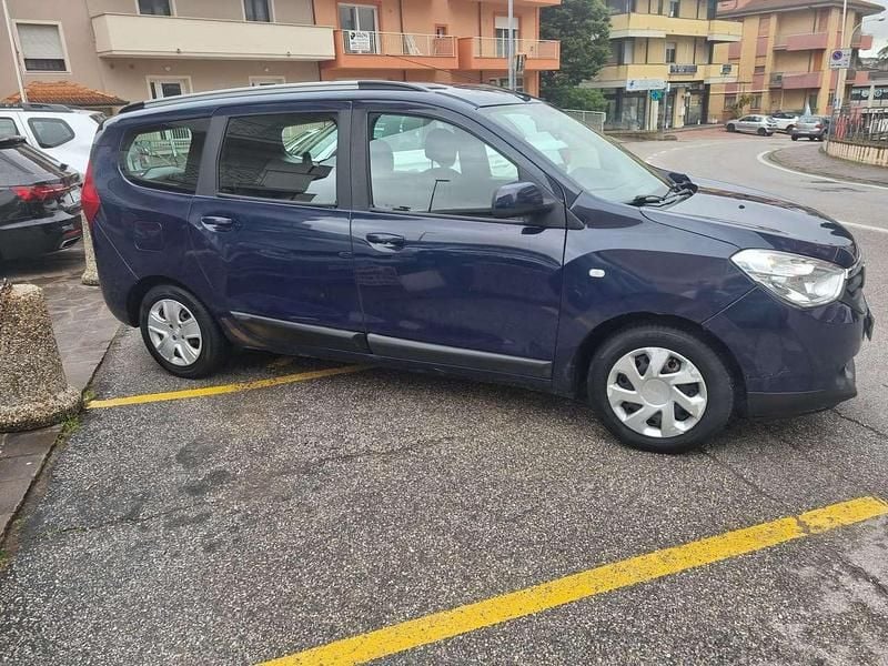 Usata Dacia Lodgy Prestige 109 CV (80 kW) 2017 Blu/azzurro Monovolume
