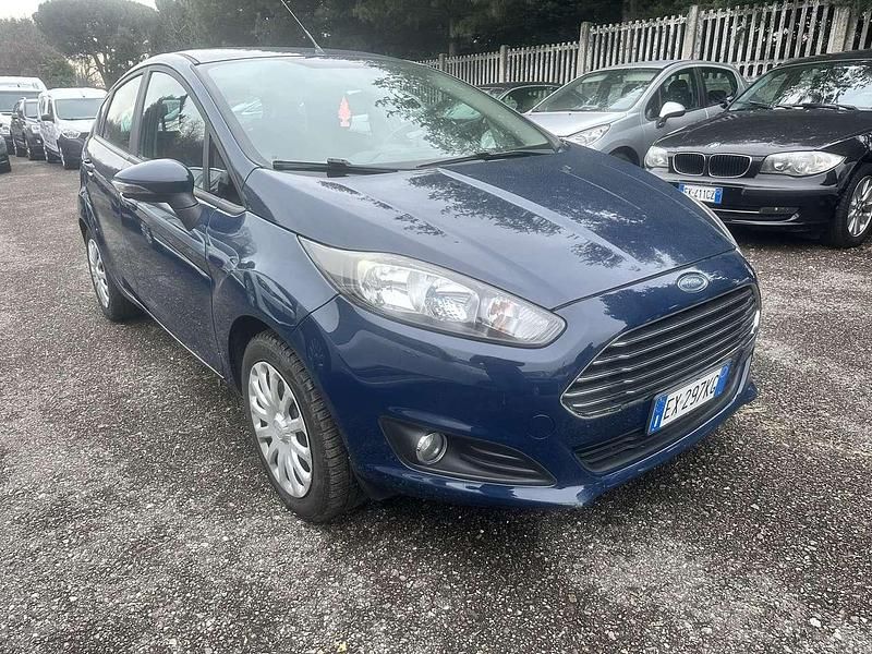 Usata Ford Fiesta Titanium 80 CV (58 kW) 2014 Blu/azzurro Berlina