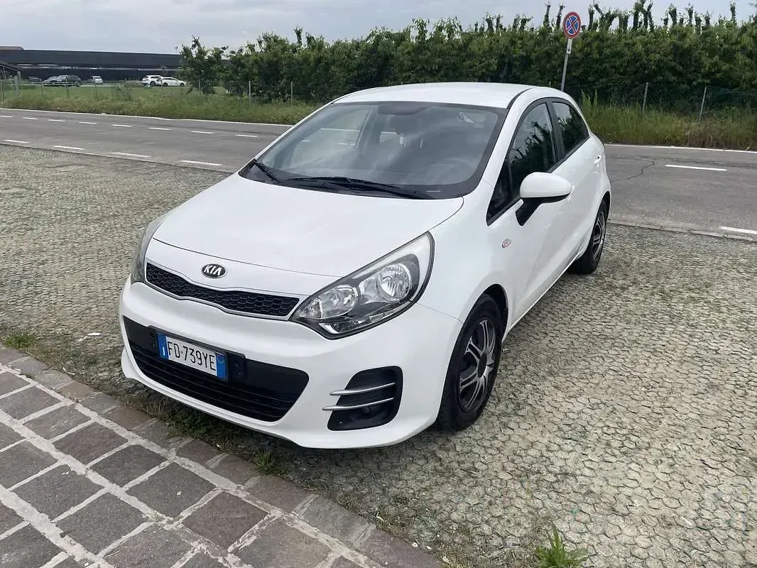 Usado Kia Rio Active 75 CV (55 kW) 2016 Utilitario